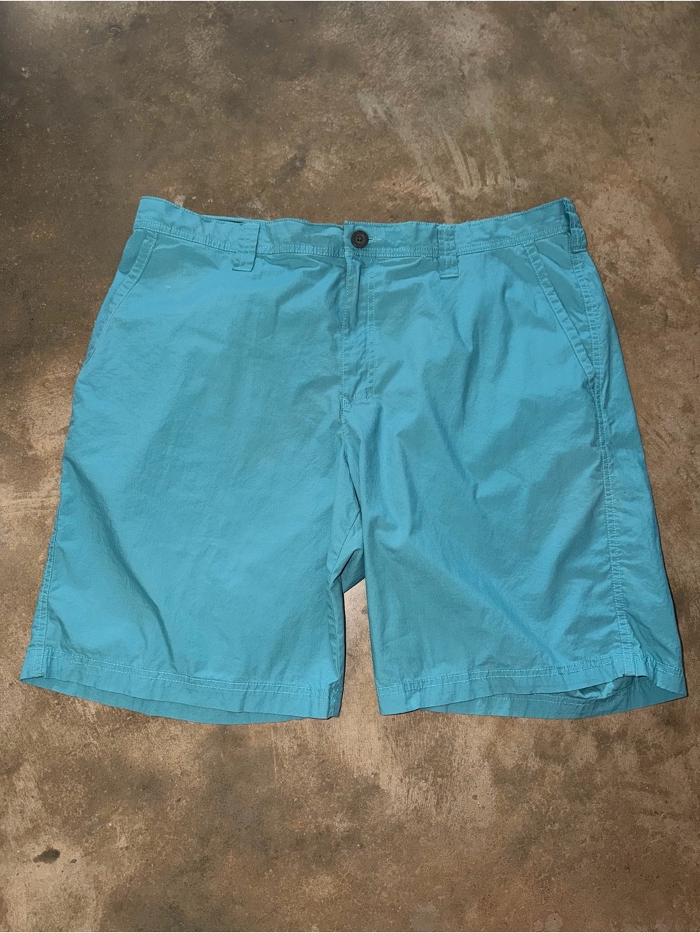 Columbia Men’s Turquoise Flat Front Chino Shorts Cotton Size 38 Outdoor Blue